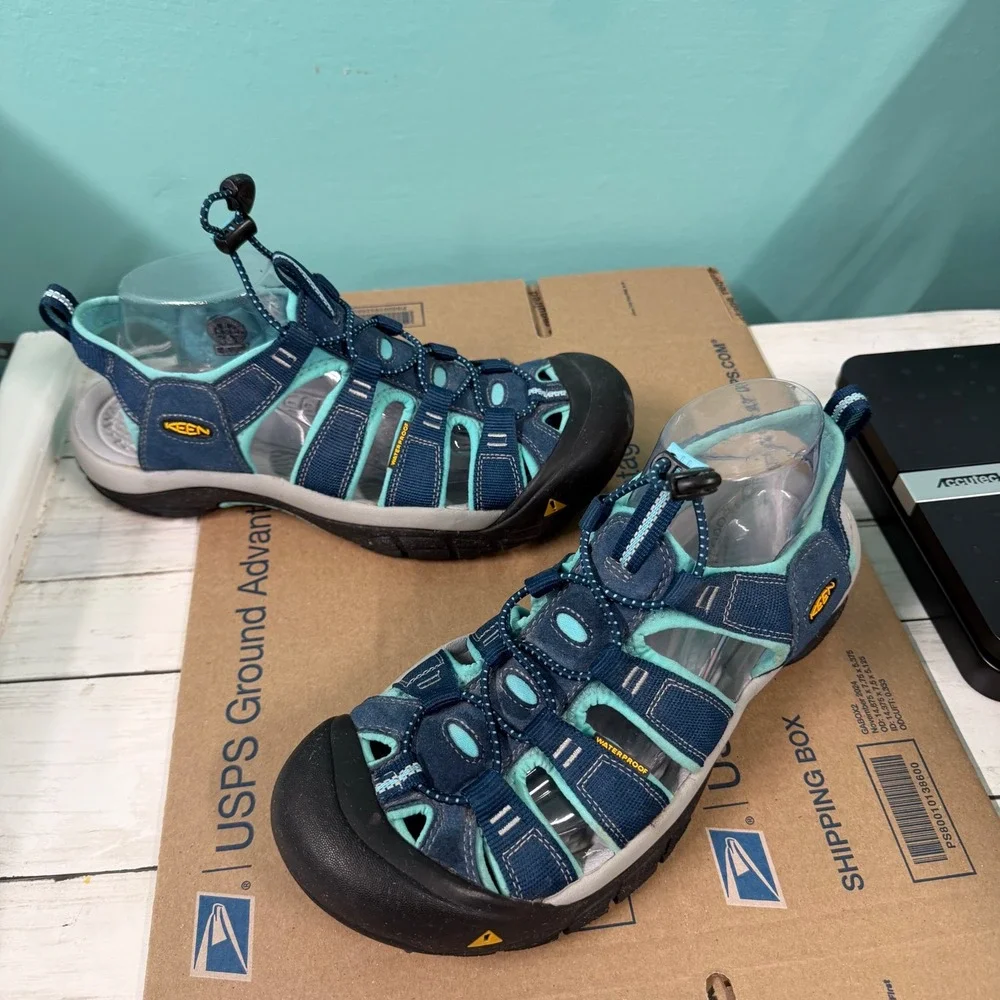 Keen Newport H2 Sandals Womens 11 Blue Teal Waterproof Hiking Sport Closed Toe
